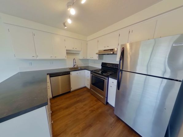 33 E 30th Ave #11