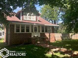 1003 Central Ave E, Clarion, IA 50525