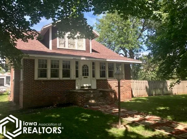 1003 Central Ave E, Clarion, IA 50525