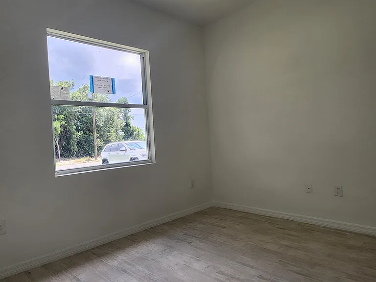 4116 5th St SW — Photo 4