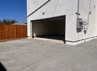 154 E 99th St #2, Los Angeles, CA 90003