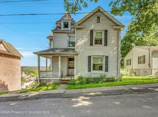 1724 N Sumner Ave, Scranton, PA 18508