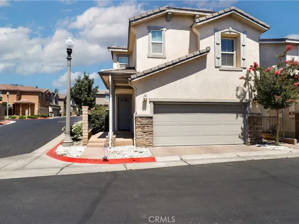 29319 Dakota Dr, Santa Clarita, CA 91354