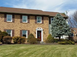 3225 Darien Rd, Bethlehem, PA 18020