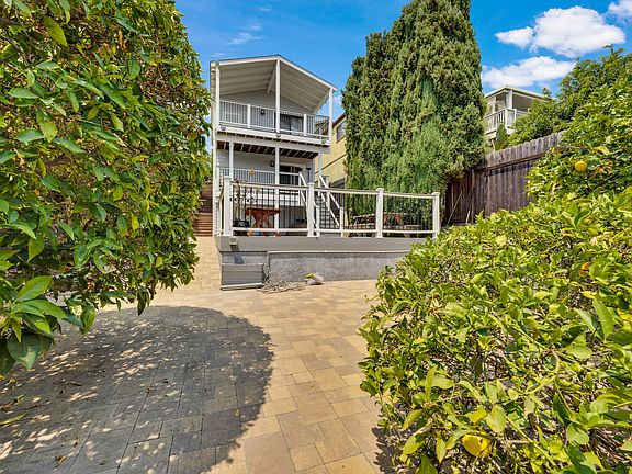 3rd image of 1309 Gregory St