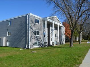 1211 Langley Rd APT 9, Waterloo, IA 50702
