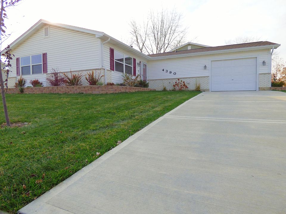 1st image of 4390 N Stone Harbor Dr