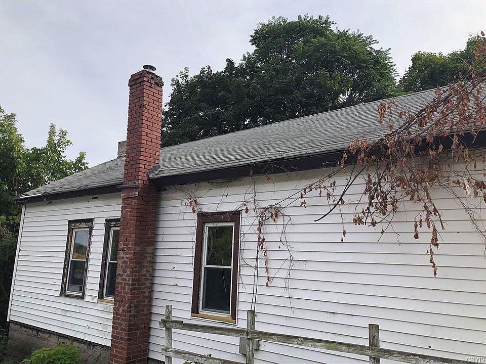 2nd image of 119 Nelson St