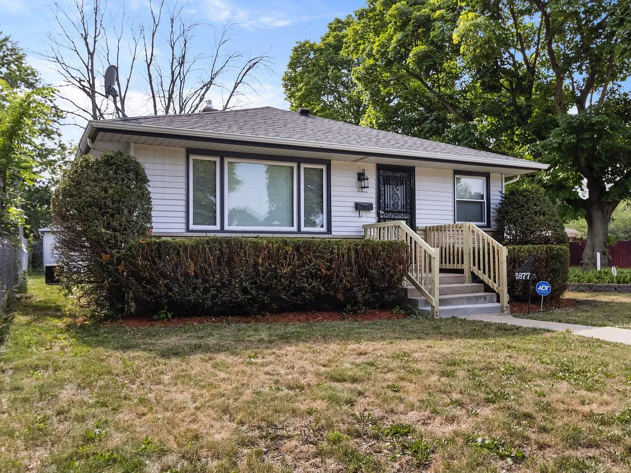 5877 North 78th STREET photo 1
