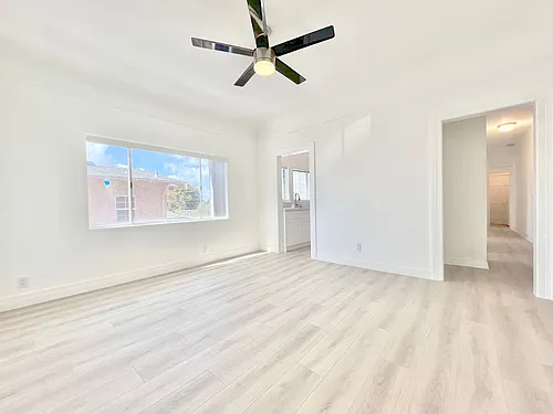 Floor plan 709 1/2