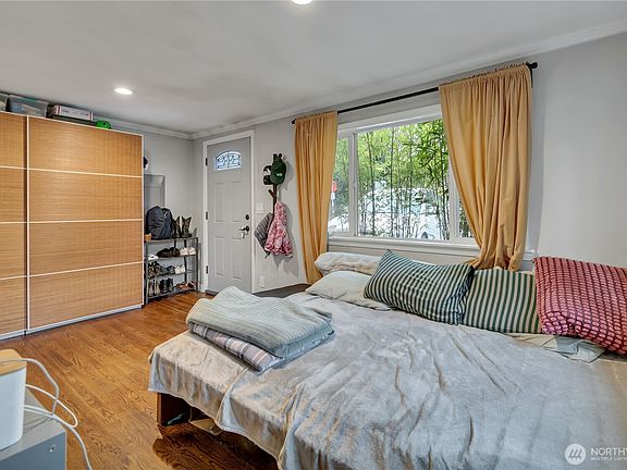 5th image of 5429 Renton Avenue S