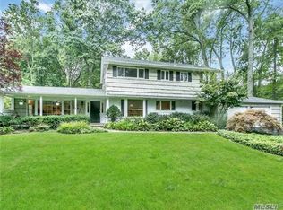 50 Briarfield Ln, Huntington, NY 11743
