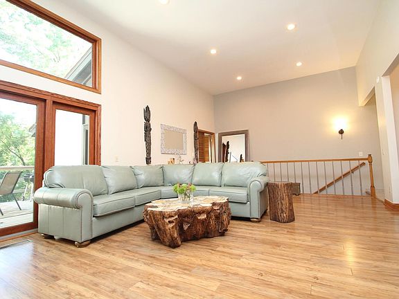 4th image of 5428 Winding Creek Dr #15