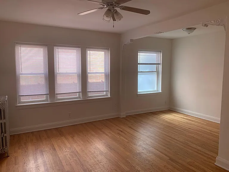 4824 N Damen Ave #206 — Photo 3