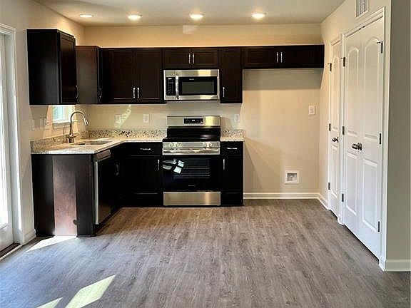 2nd image of 486 Grubb Rd