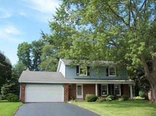 5520 College Point Ct, Racine, WI 53402