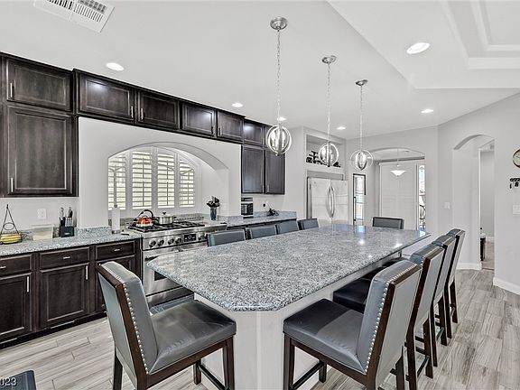 5th image of 8582 Windsor Run St