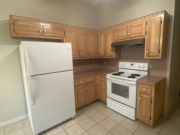 1703 Tanglewood Dr — Photo 11