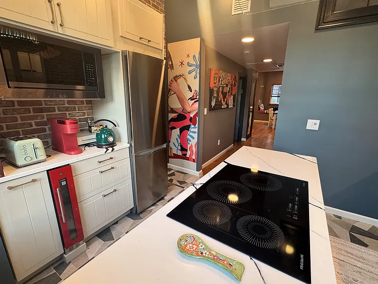 233 Brunswick St #1 — Photo 6