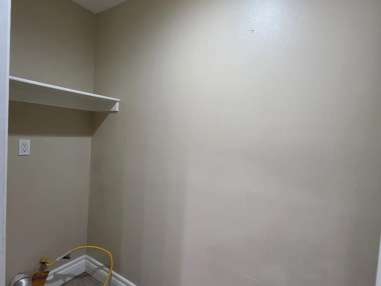 2516 Graham Ave #4 — Photo 9