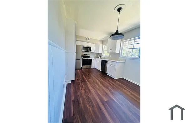 Building Photo - 2226 Bungalow Rd
