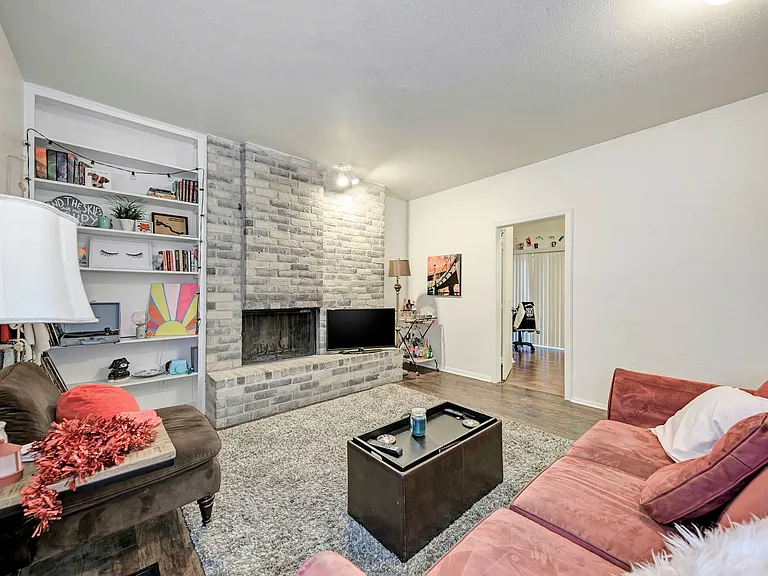 3102 Cedar St — Photo 13