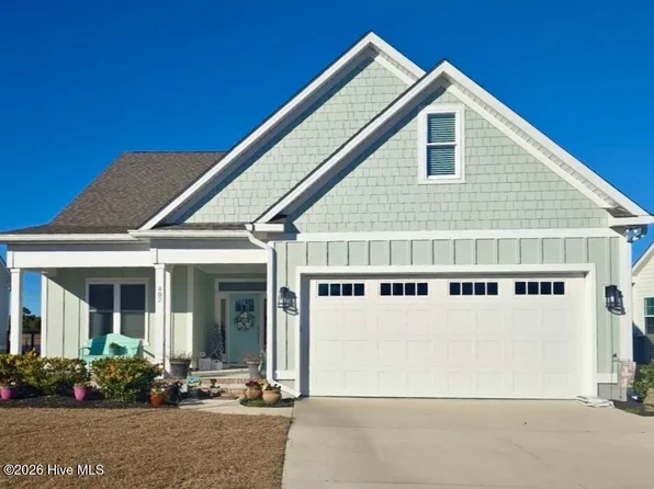 402 Taylorwood Drive, Beaufort, NC 28516