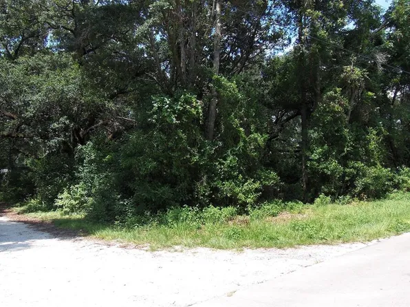 1303 NW 13th St, Chiefland, FL 32626