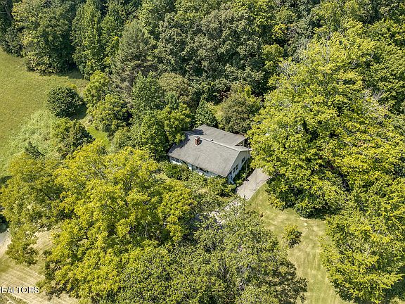 4th image of 1309 Gamble Dr