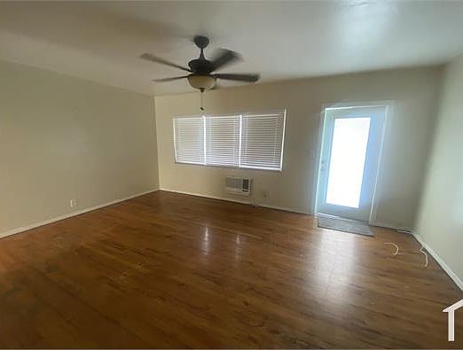 4th image of 101 SE 16th Ave #5