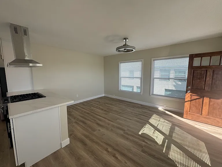 401 N Citrus Ave N #401 — Photo 2