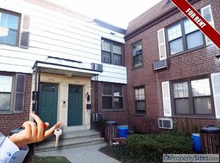 6984 136th St, Flushing, NY 11367