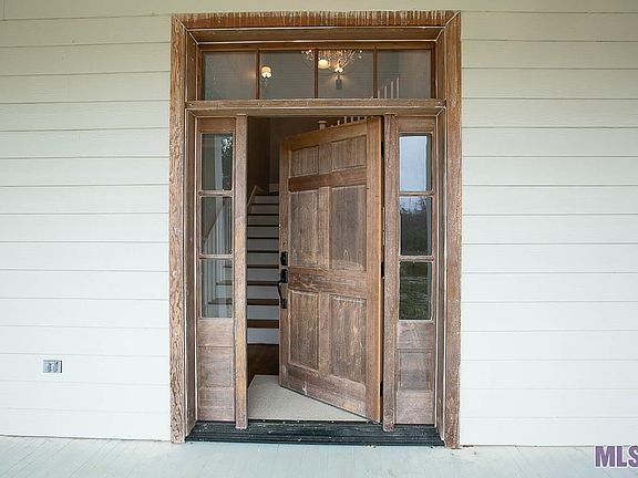 3rd image of 12878 Thoroughbred Ln