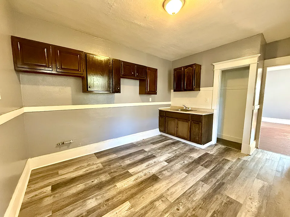 179 Bloomfield St #1-R