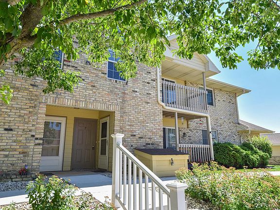 3rd image of 4835 Easy STREET #7