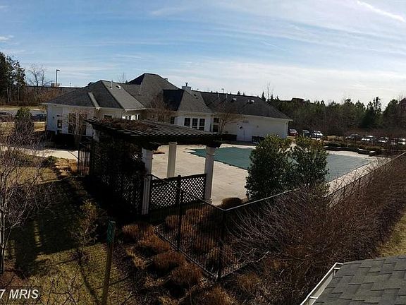 4th image of 3810 Lightfoot St Unit 211