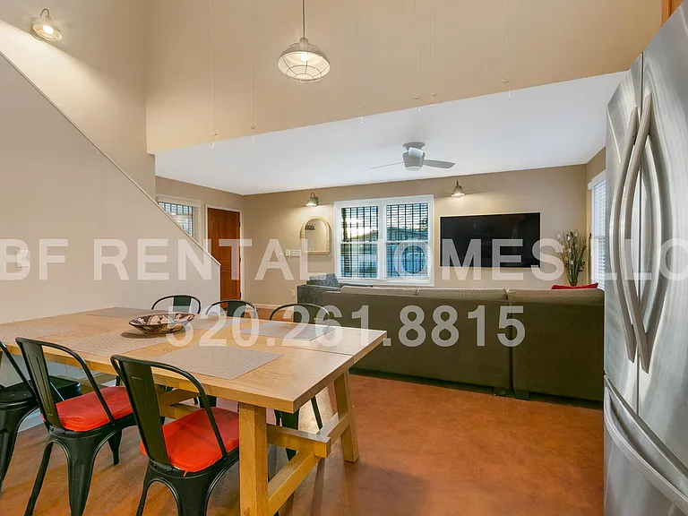 1040 N Arizona Ave — Photo 10
