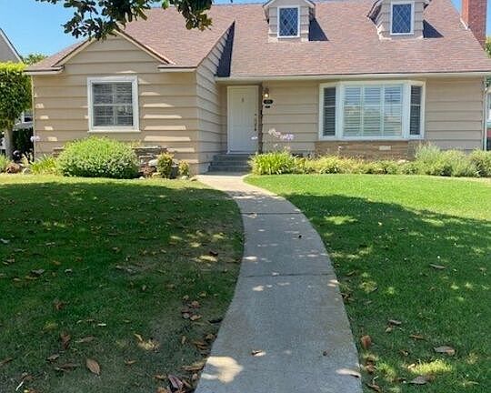 3rd image of 7719 Hosford Ave