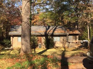 26 Placid Cove Trl, Hartwell, GA 30643