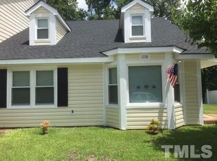 135 Rollingwood Dr, Dunn, NC 28334
