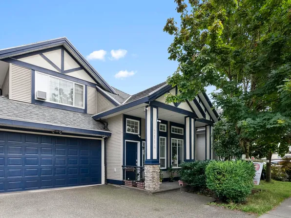 7114 148th St, Surrey, BC V3S 3E4
