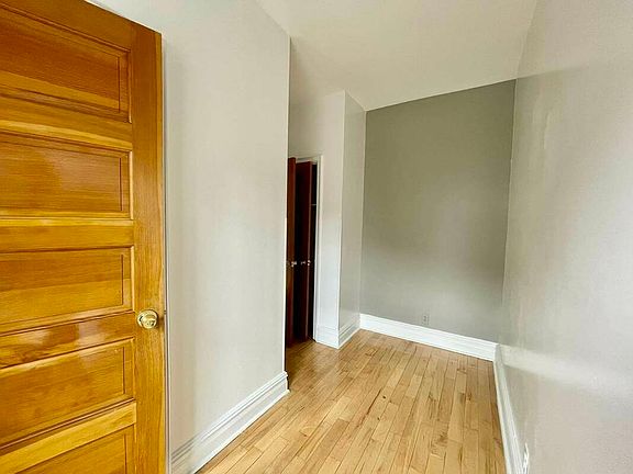 3rd image of 39 Christopher St APT 2C