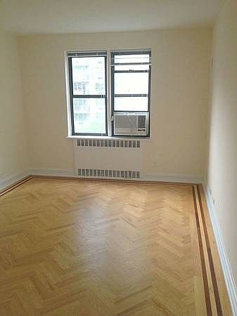 2nd image of 1500 York Ave