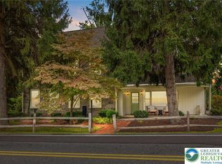 1075 W Macada Rd, Bethlehem, PA 18017