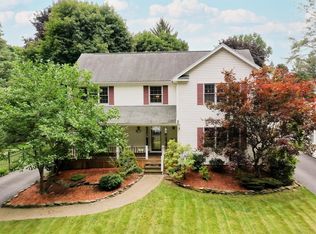 117 Thatcher Rd, Rochester, NY 14617