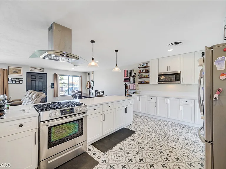 1331 Pinto Rd — Photo 1