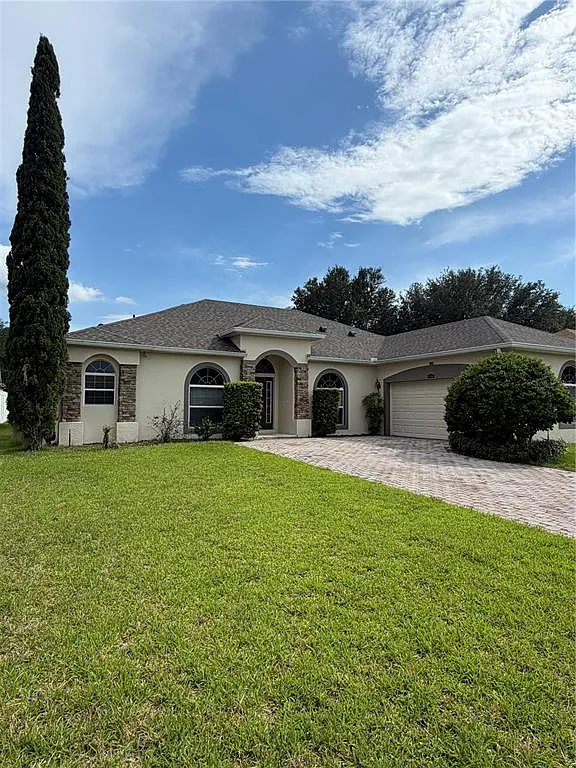 4 bed, 3.0 bath, 2268 sqft, $2,625 — Photo 1