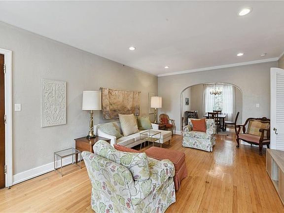 4th image of 1616 Soniat St APT B