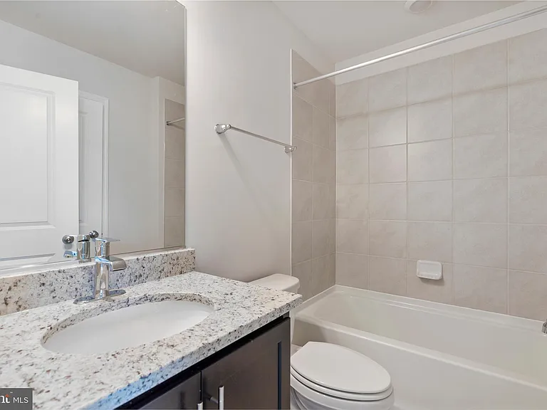 420 Carroll Walk Ave — Photo 18