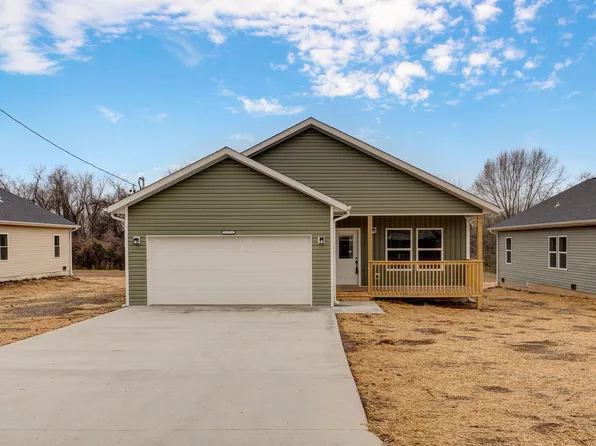 1137b N Dickerson Avenue, Springfield, MO 65803